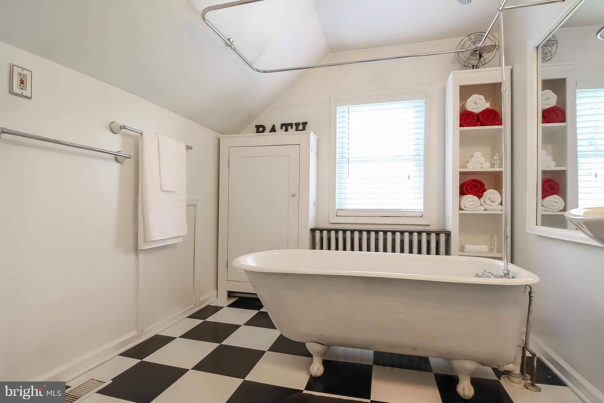 6225 Georgetown Road Broad Run, VA 20137 - Photo 28 of 30 Bath (Master)