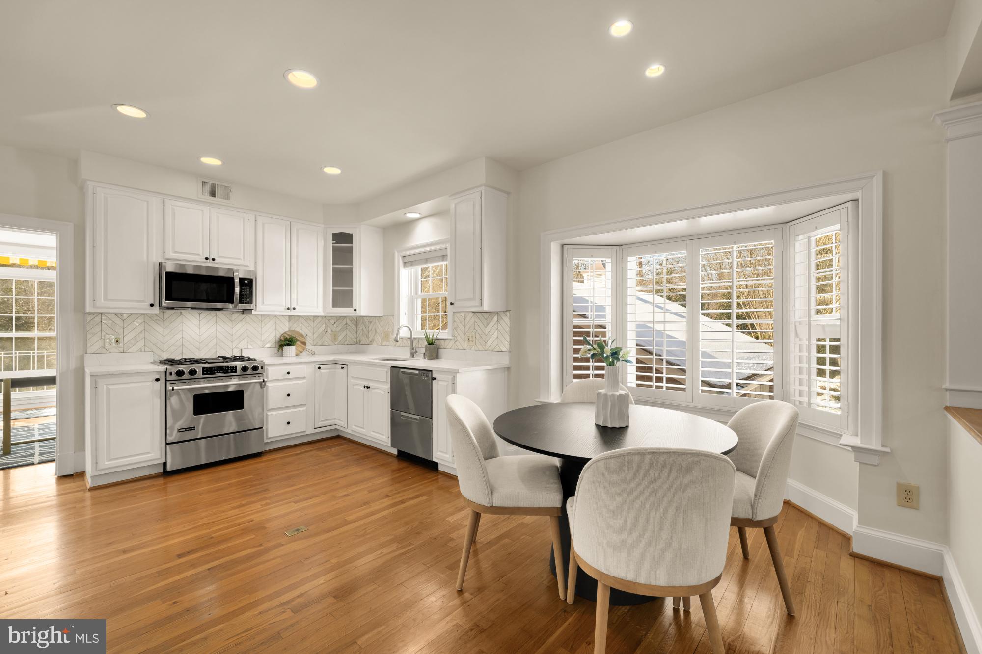 8301 Rising Ridge Way Bethesda, MD 20817 - Photo 11 of 60