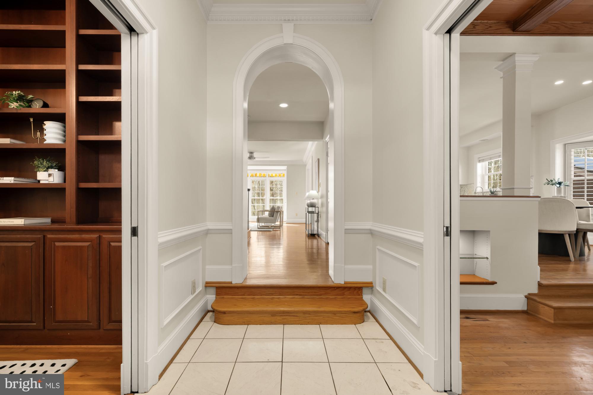 8301 Rising Ridge Way Bethesda, MD 20817 - Photo 4 of 60