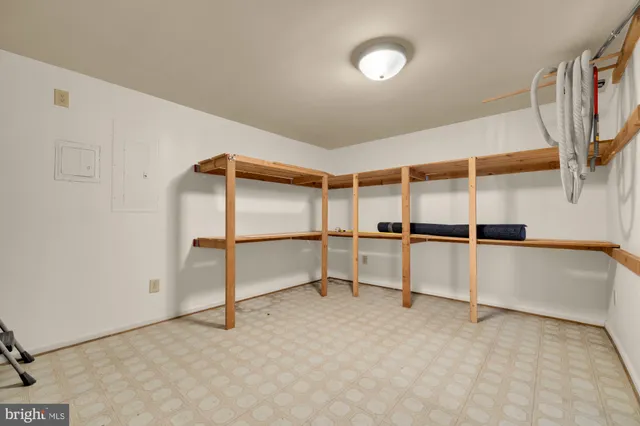 $1,199,999 | 8301 Rising Ridge Way, Bethesda, MD 20817