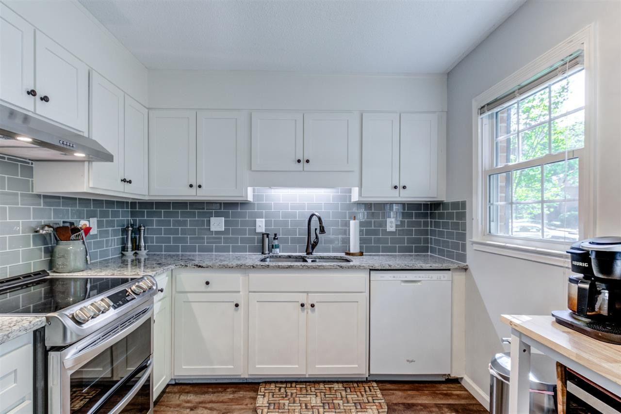 3107 Morningside Drive Raleigh, NC 27607 - Photo 13 of 30 Beautiful new granite-new tile backsplash-new LVP flooring