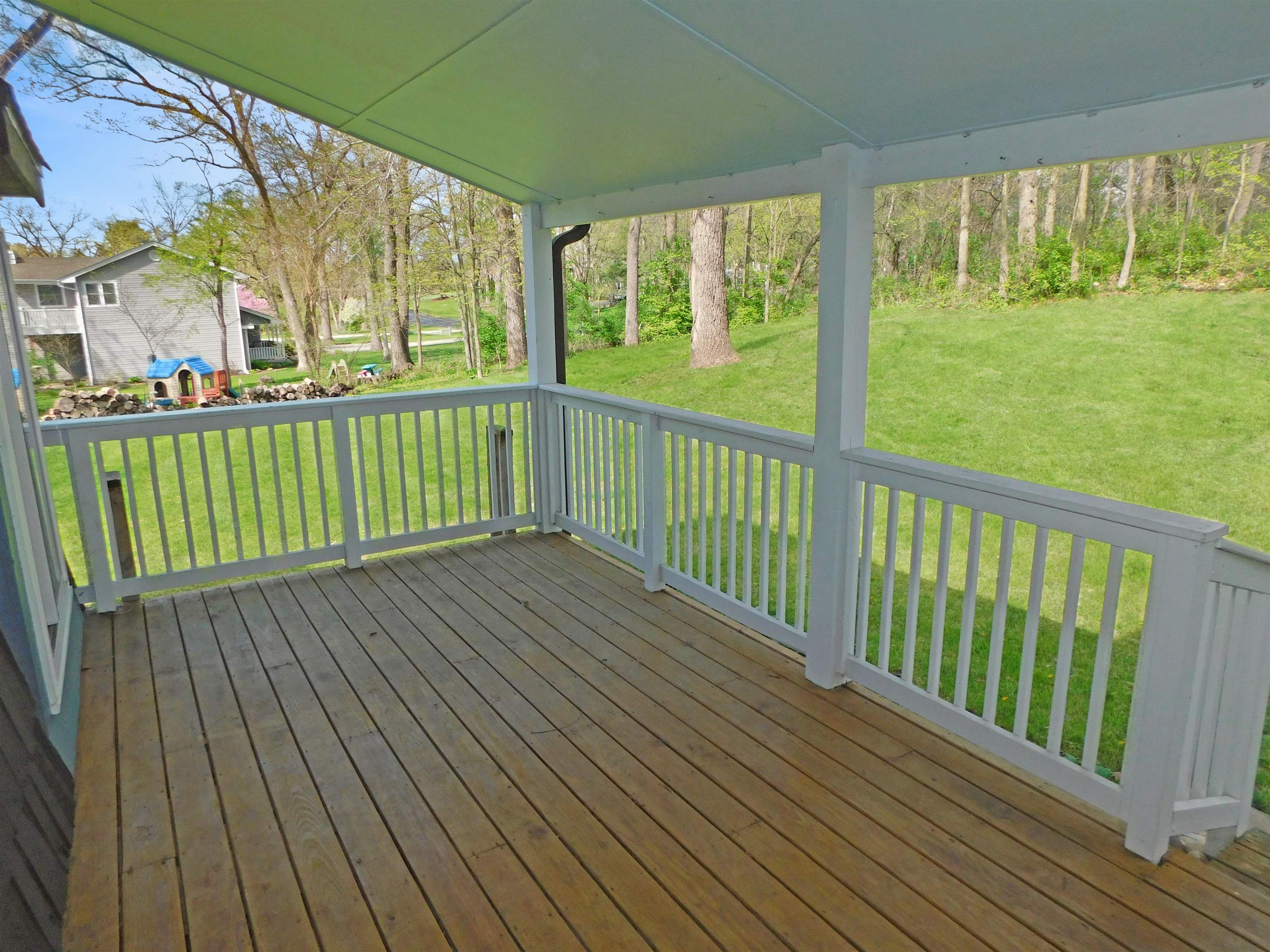 10312 Ardis Road Roscoe, IL 61073 - Photo 6 of 57 Gallery Image 6