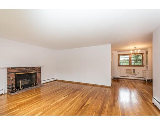 56 Dufton Road Andover, MA 01810 - Photo 3 of 31 Gallery Image 3