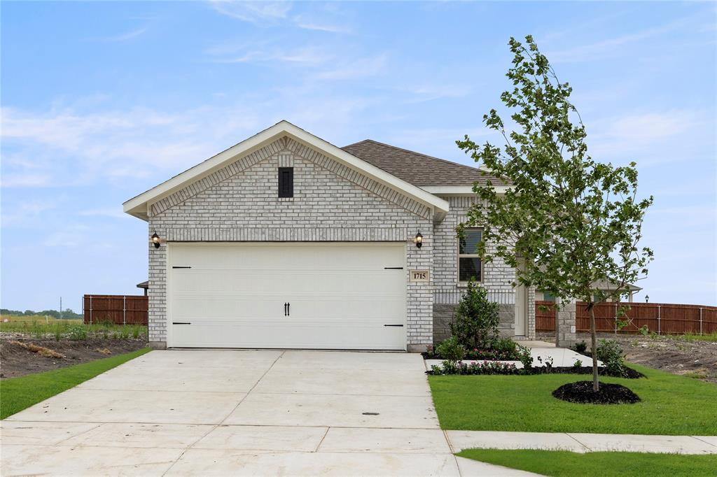 1715 Teton River Drive Blue Ridge, TX 75424 - Photo 28 of 28 a house view with a garden space