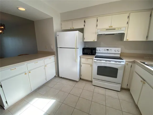 $1,295 | 1360 Rio De Janeiro Avenue, Unit 108, Punta Gorda, FL 33983