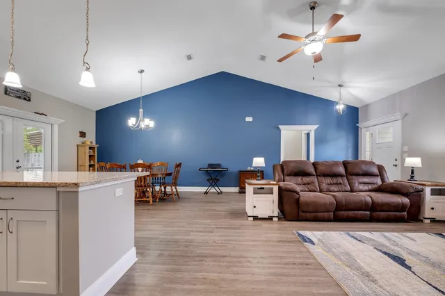 $325,000 | 227 Linzy Store Road, Crawfordville, FL 32327