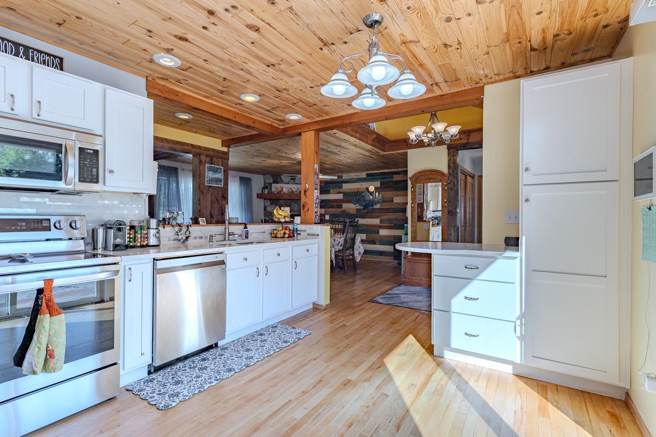6581 Round Lake Road Rhinelander, WI 54501 - Photo 4 of 53 Gallery Image 4