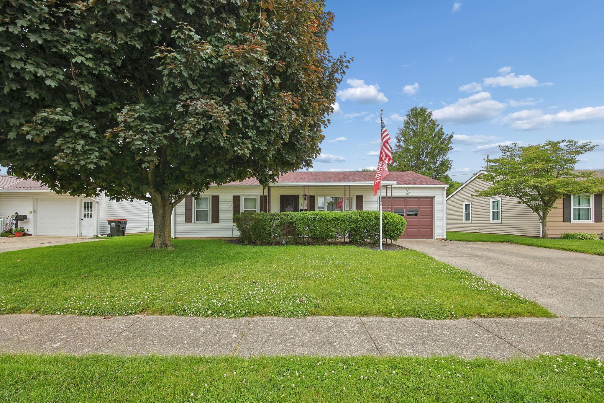256 Walden Road Heath, OH 43056 - Photo 2 of 24 3-web-or-mls-256-walden-rd