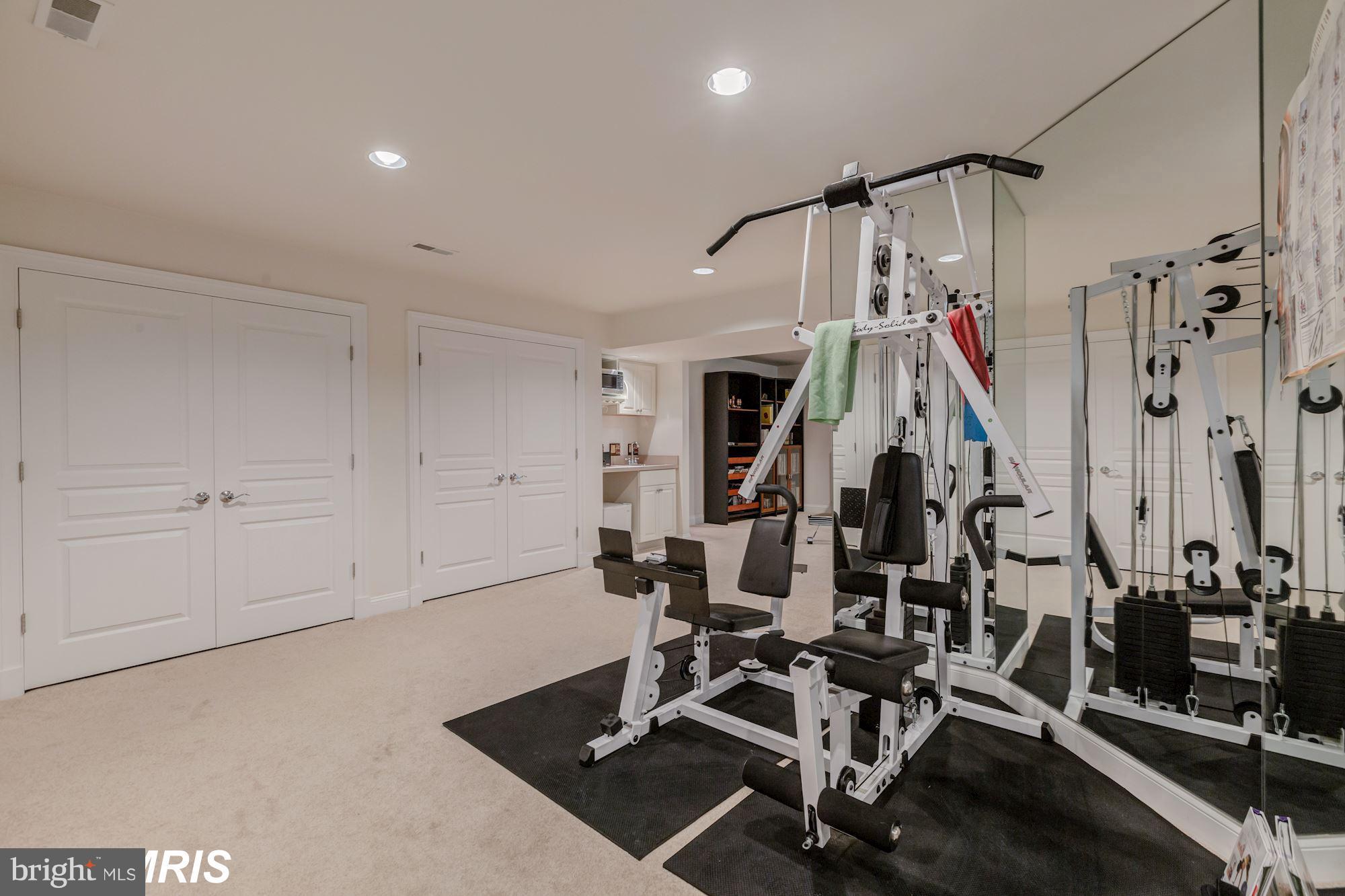 6900 Rannoch Road Bethesda, MD 20817 - Photo 20 of 22 a view of a room with gym equipment