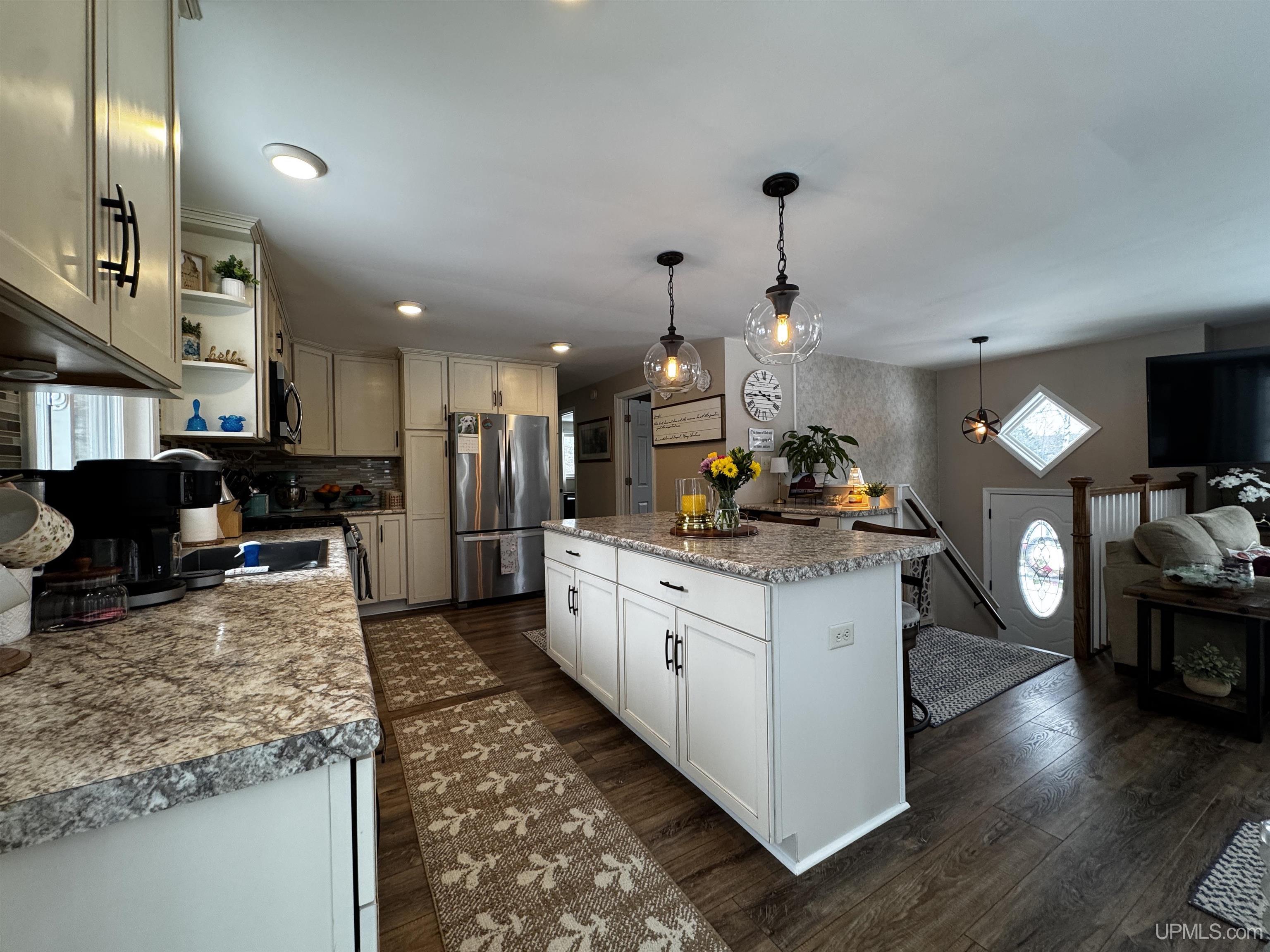 18241 Skanee Road Lanse, MI 49946 - Photo 5 of 32