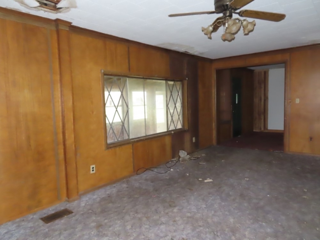 10180 South South Base Road Lynn, IN 47355 - Photo 16 of 32 Gallery Image 16