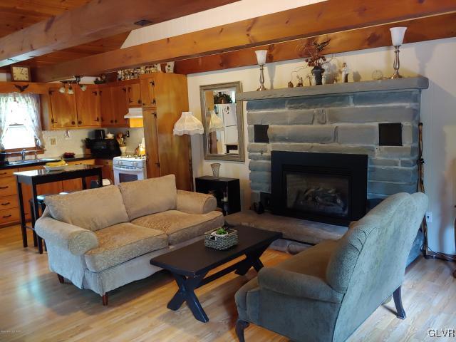 143 Roemerville Road Greentown, PA 18426 - Photo 2 of 34 Gallery Image 2