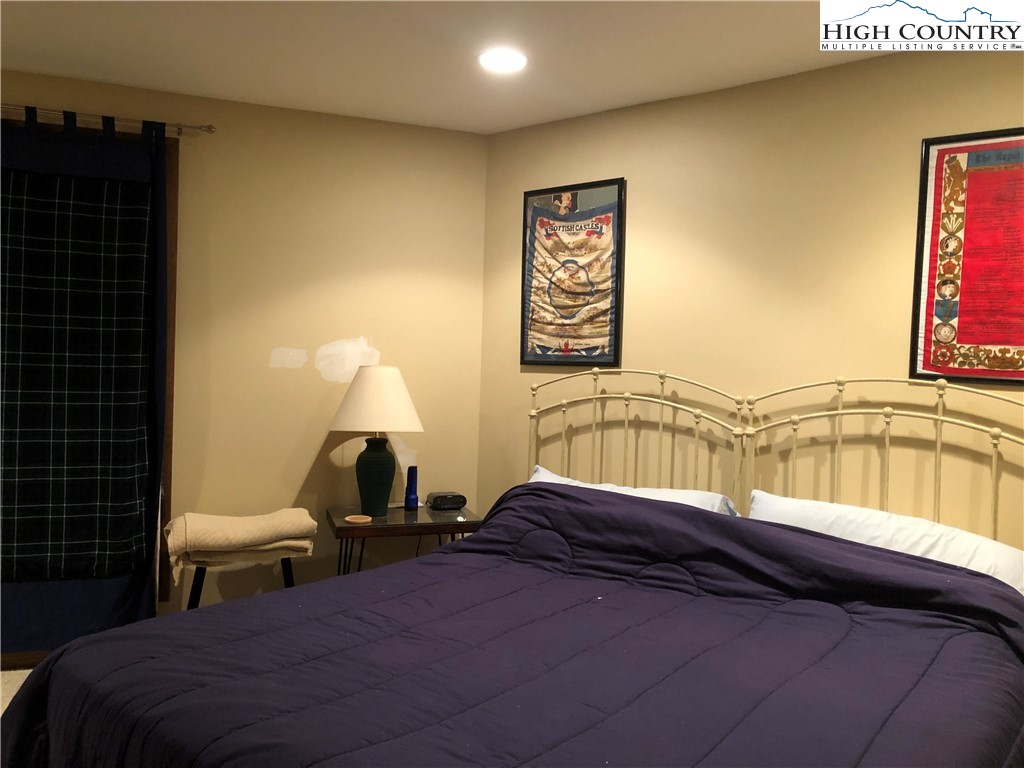 104 Raven Road Beech Mountain, NC 28604 - Photo 17 of 21 Gallery Image 17