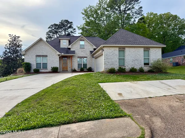 $410,000 | 580 Hickory Place, Brandon, MS 39047