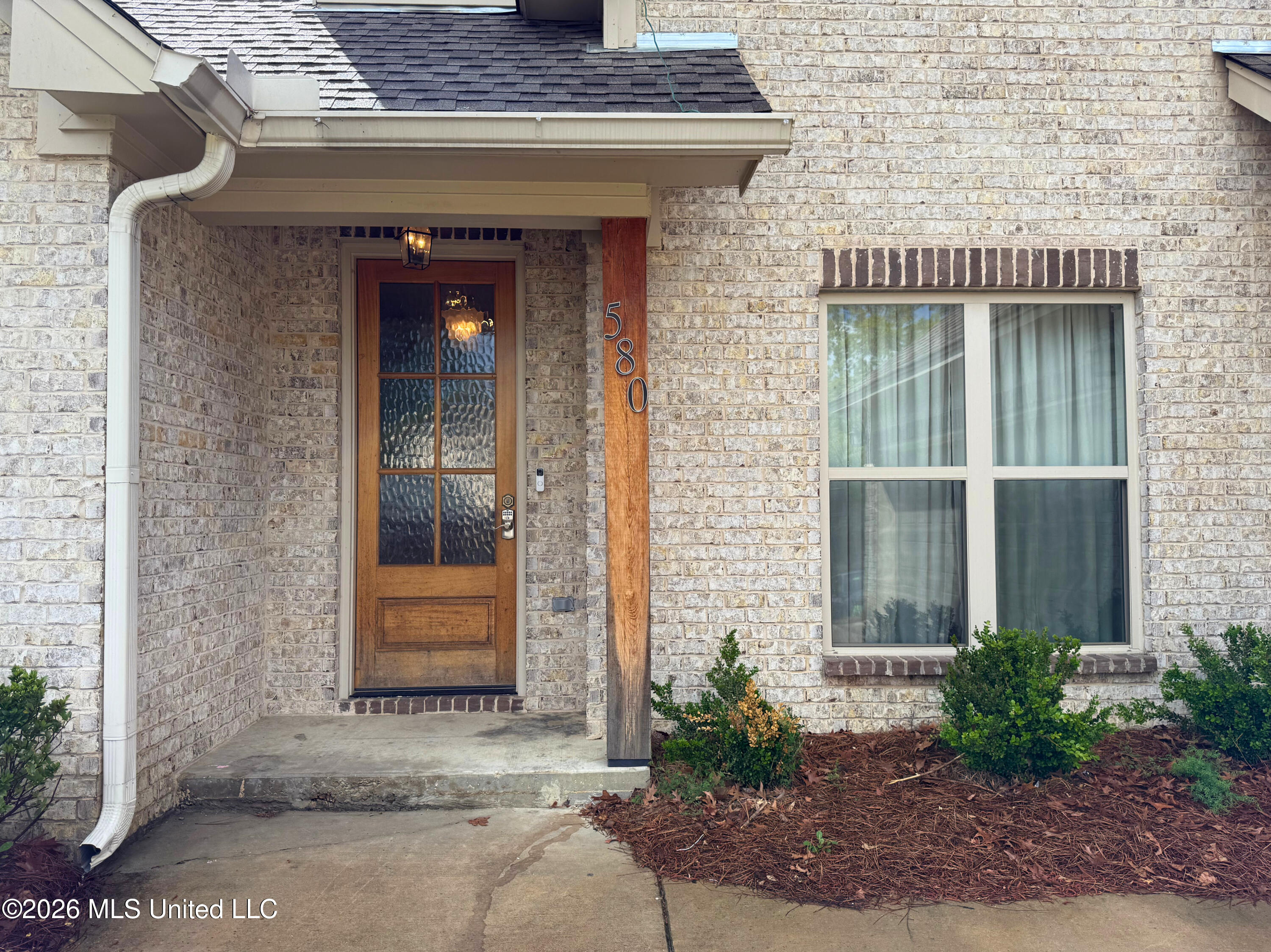 580 Hickory Place Brandon, MS 39047 - Photo 2 of 52 c8d6949d-7f4e-436c-b027-95fdccdd9c4f