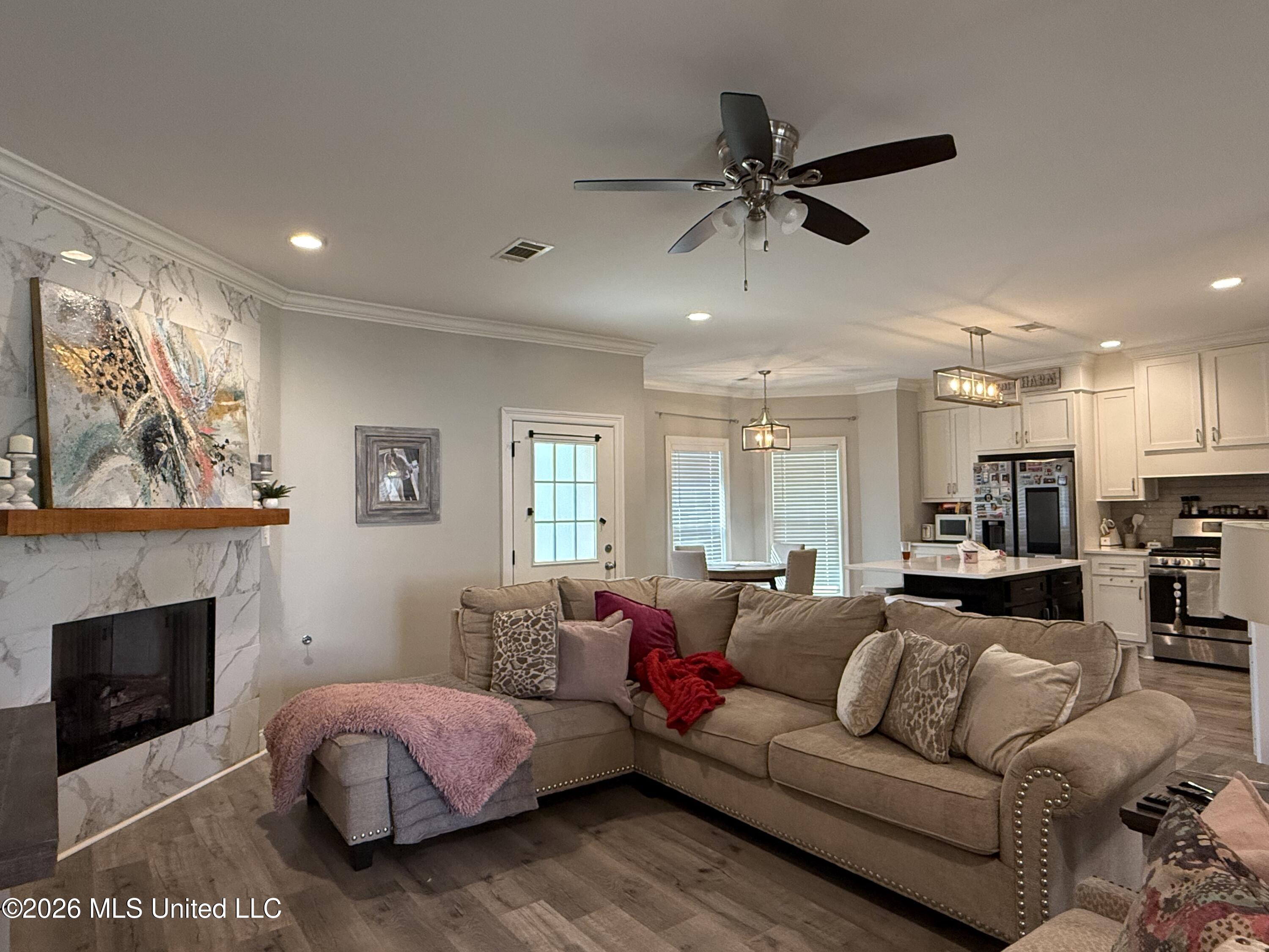 580 Hickory Place Brandon, MS 39047 - Photo 7 of 52 IMG_7640