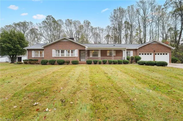 $385,000 | 658 North Minton Road, Wilkesboro, NC 28697