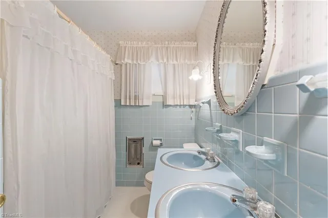 $385,000 | 658 North Minton Road, Wilkesboro, NC 28697