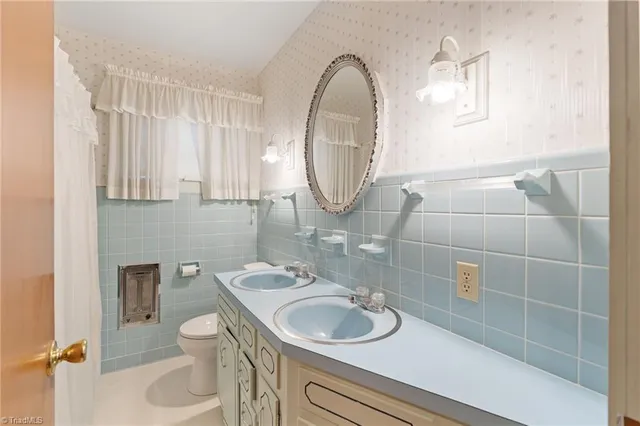 $385,000 | 658 North Minton Road, Wilkesboro, NC 28697