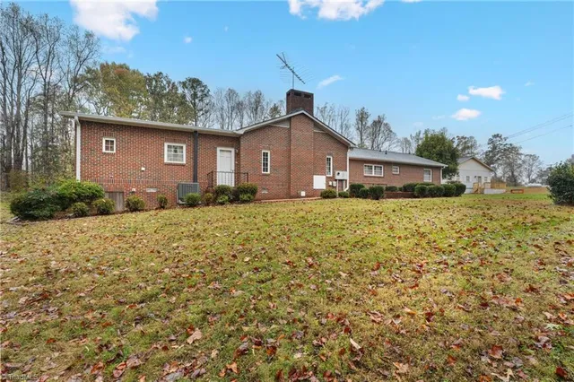 $385,000 | 658 North Minton Road, Wilkesboro, NC 28697