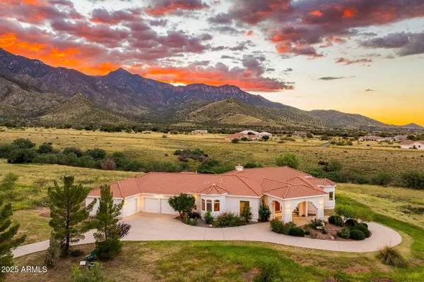 $894,000 | 9566 South Swiss Court, Hereford, AZ 85615