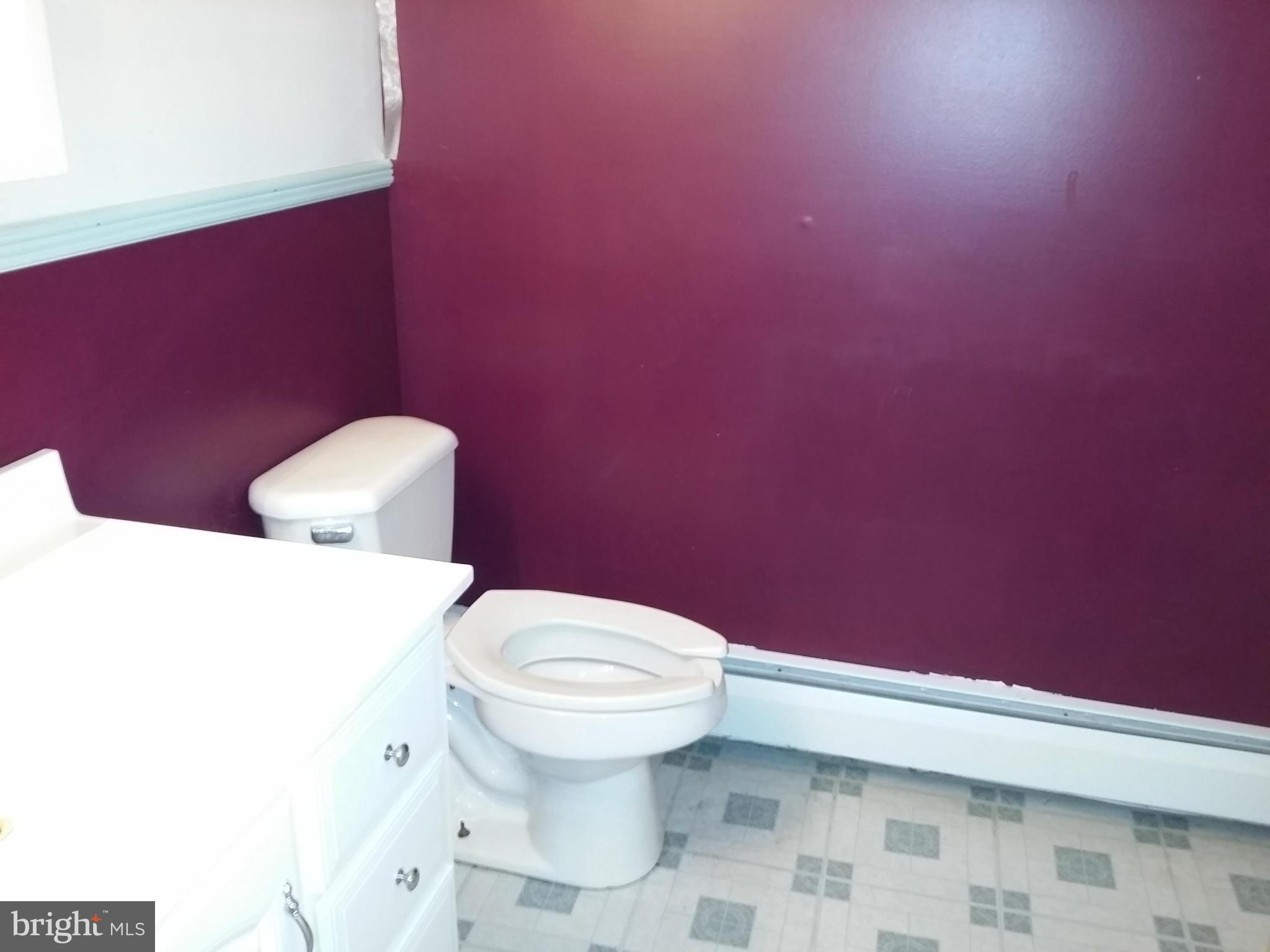 318 Pinewood Road Baltimore, MD 21222 - Photo 19 of 30 Interior (General)
