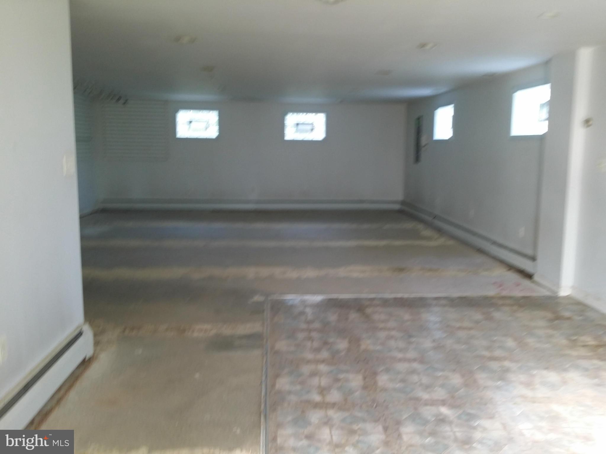 318 Pinewood Road Baltimore, MD 21222 - Photo 21 of 30 Interior (General)