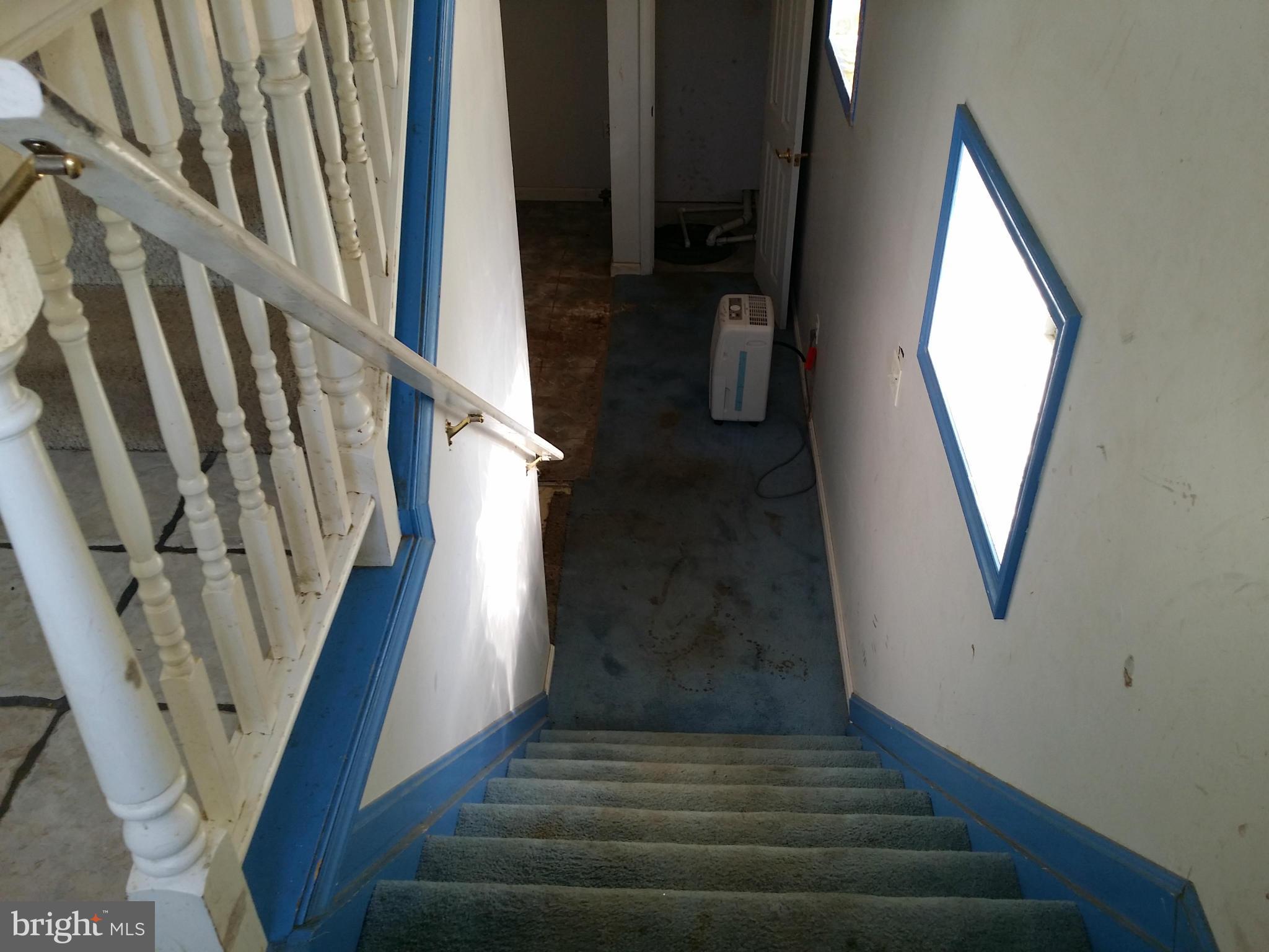 318 Pinewood Road Baltimore, MD 21222 - Photo 22 of 30 Interior (General)