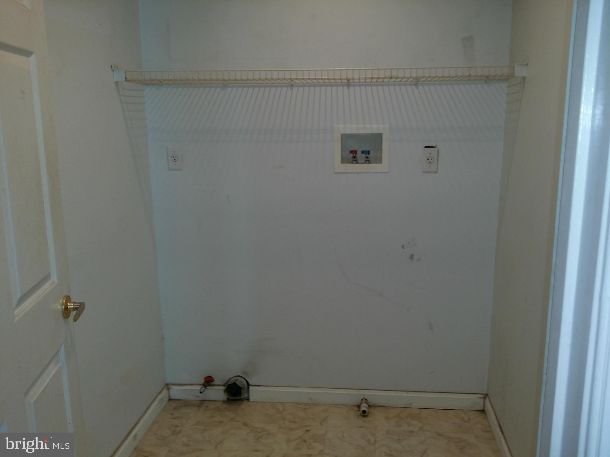 318 Pinewood Road Baltimore, MD 21222 - Photo 25 of 30 Interior (General)