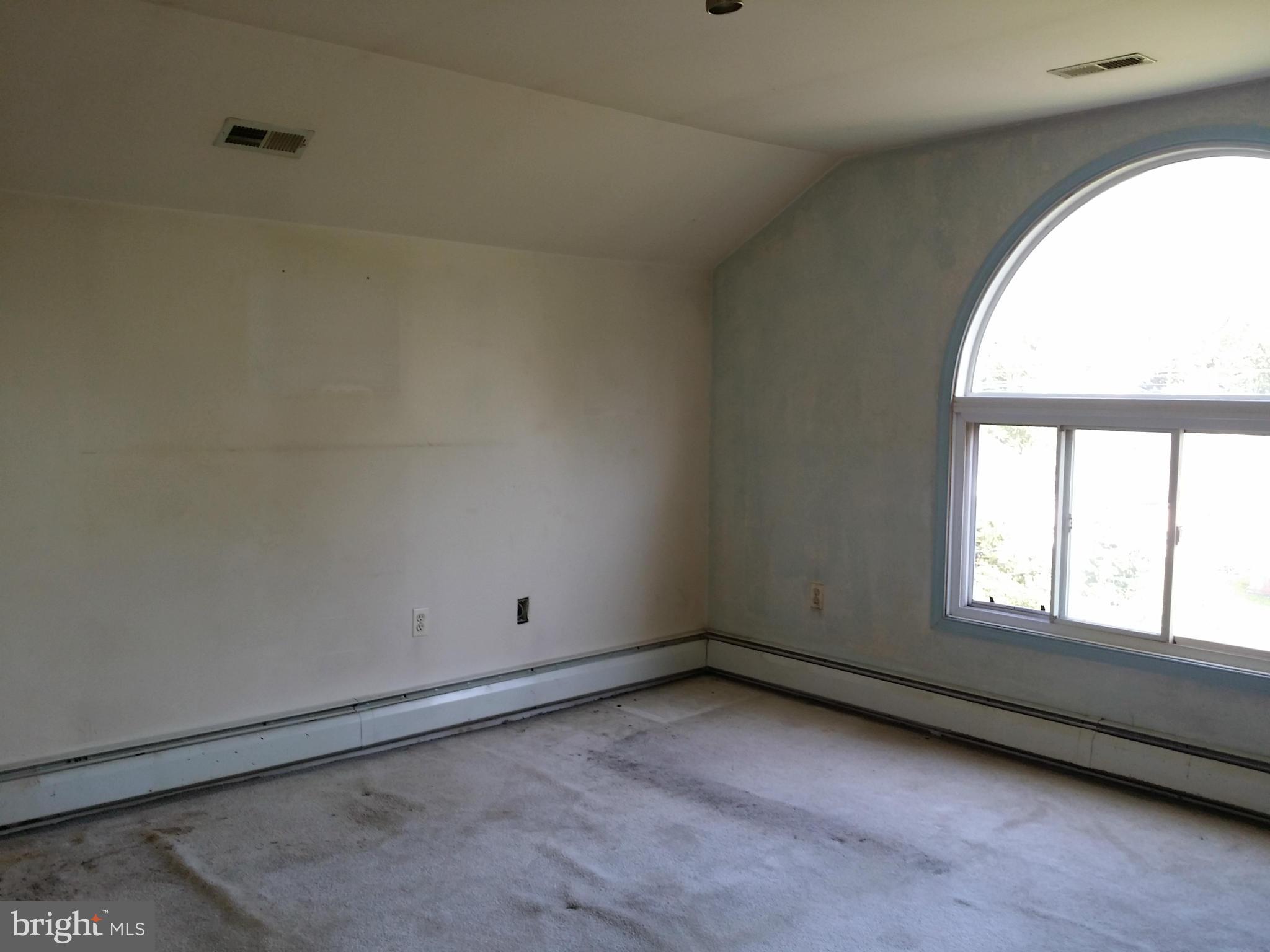 318 Pinewood Road Baltimore, MD 21222 - Photo 30 of 30 Interior (General)