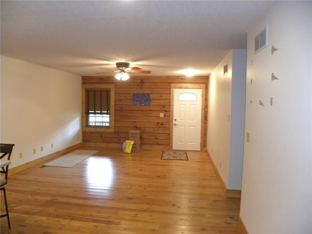 7438 Grandview Road Columbus, IN 47201 - Photo 12 of 38