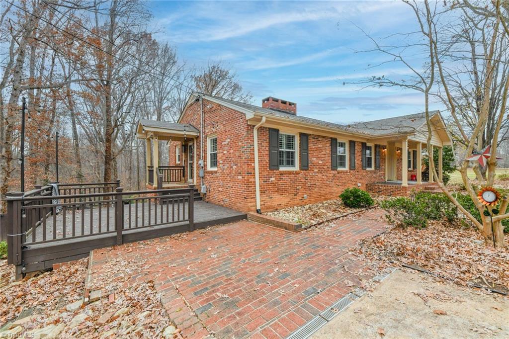 2010 Trosper Road Greensboro, NC 27455 - Photo 23 of 25 Front deck