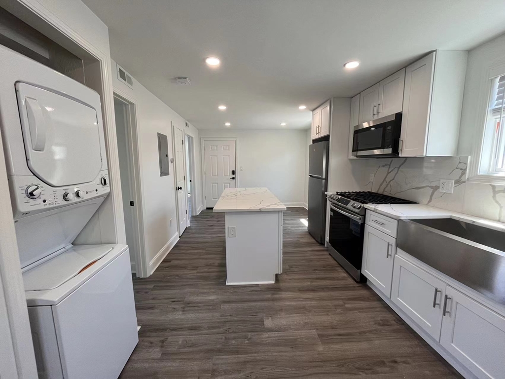 336 Lowell Street, Unit 2 Somerville, MA 02145 - Photo 7 of 15