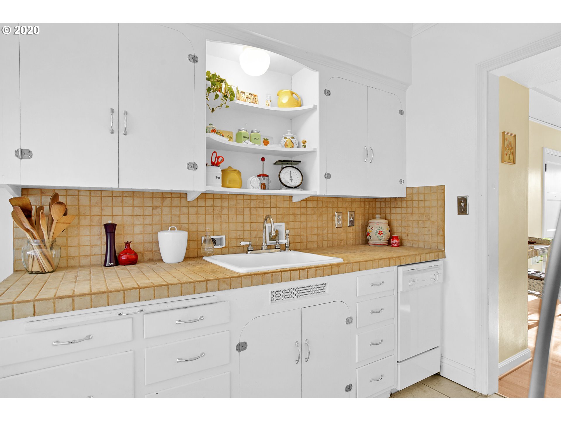 511 North Rosa Parks Way Portland, OR 97217 - Photo 8 of 29 Gallery Image 8
