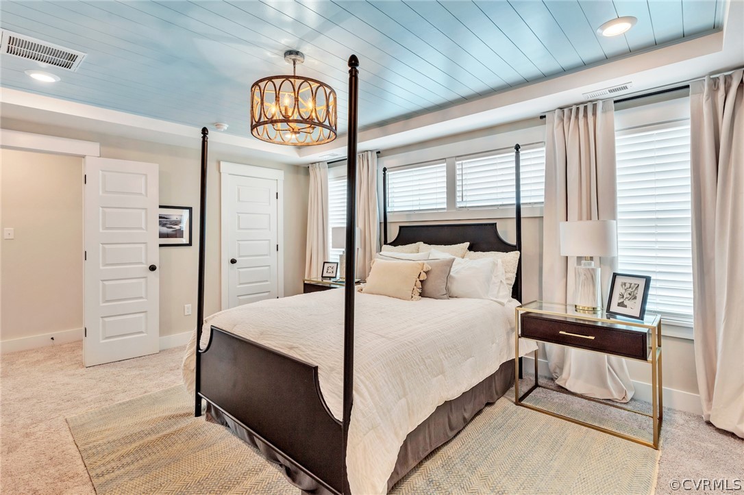 9112 Haynes Bridge Road Chesterfield, VA 23832 - Photo 8 of 18 a bed room with a bed and a closet