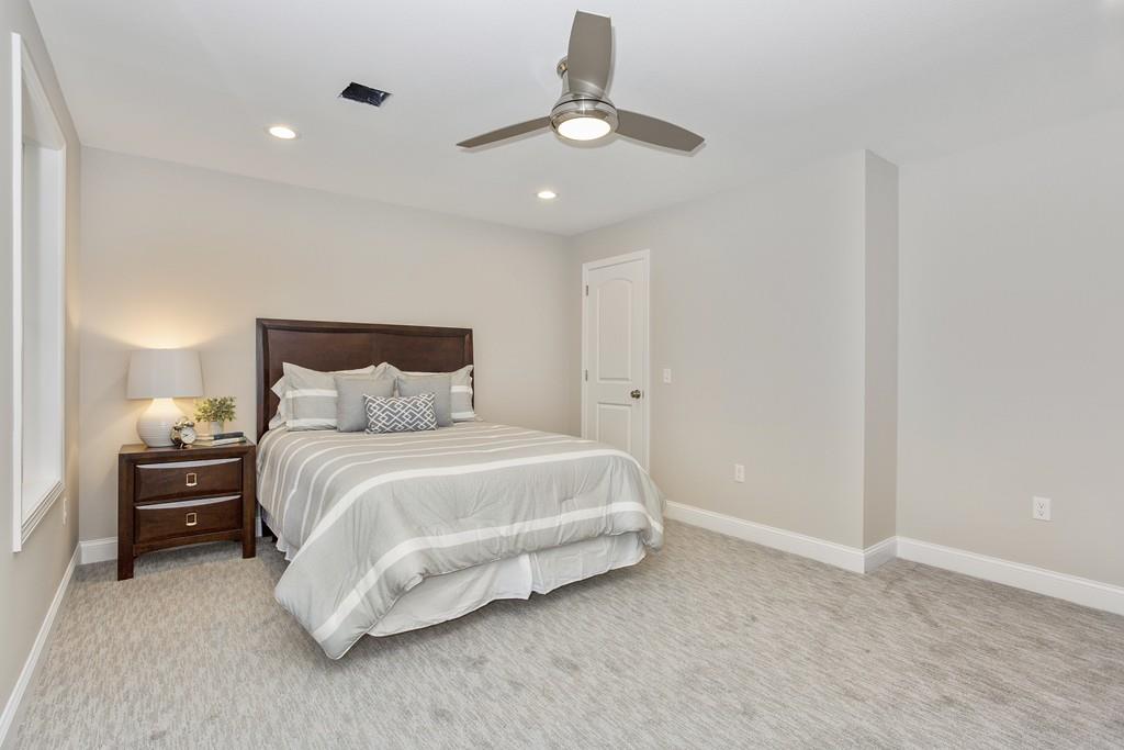 152 Ambrose Street Springfield, MA 01109 - Photo 17 of 27