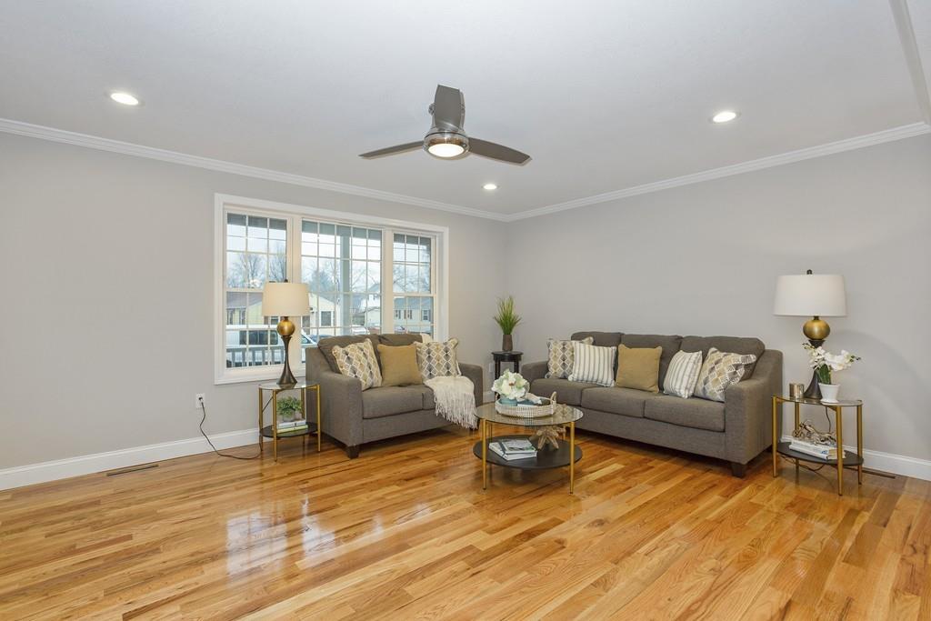 152 Ambrose Street Springfield, MA 01109 - Photo 3 of 27