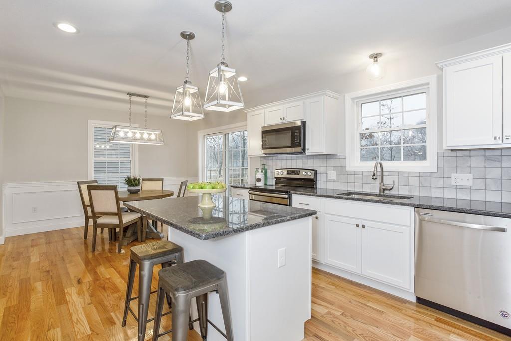 152 Ambrose Street Springfield, MA 01109 - Photo 10 of 27