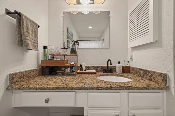 $1,850 | 21067 Southern Colony Court, Katy, TX 77449
