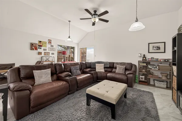 $1,850 | 21067 Southern Colony Court, Katy, TX 77449