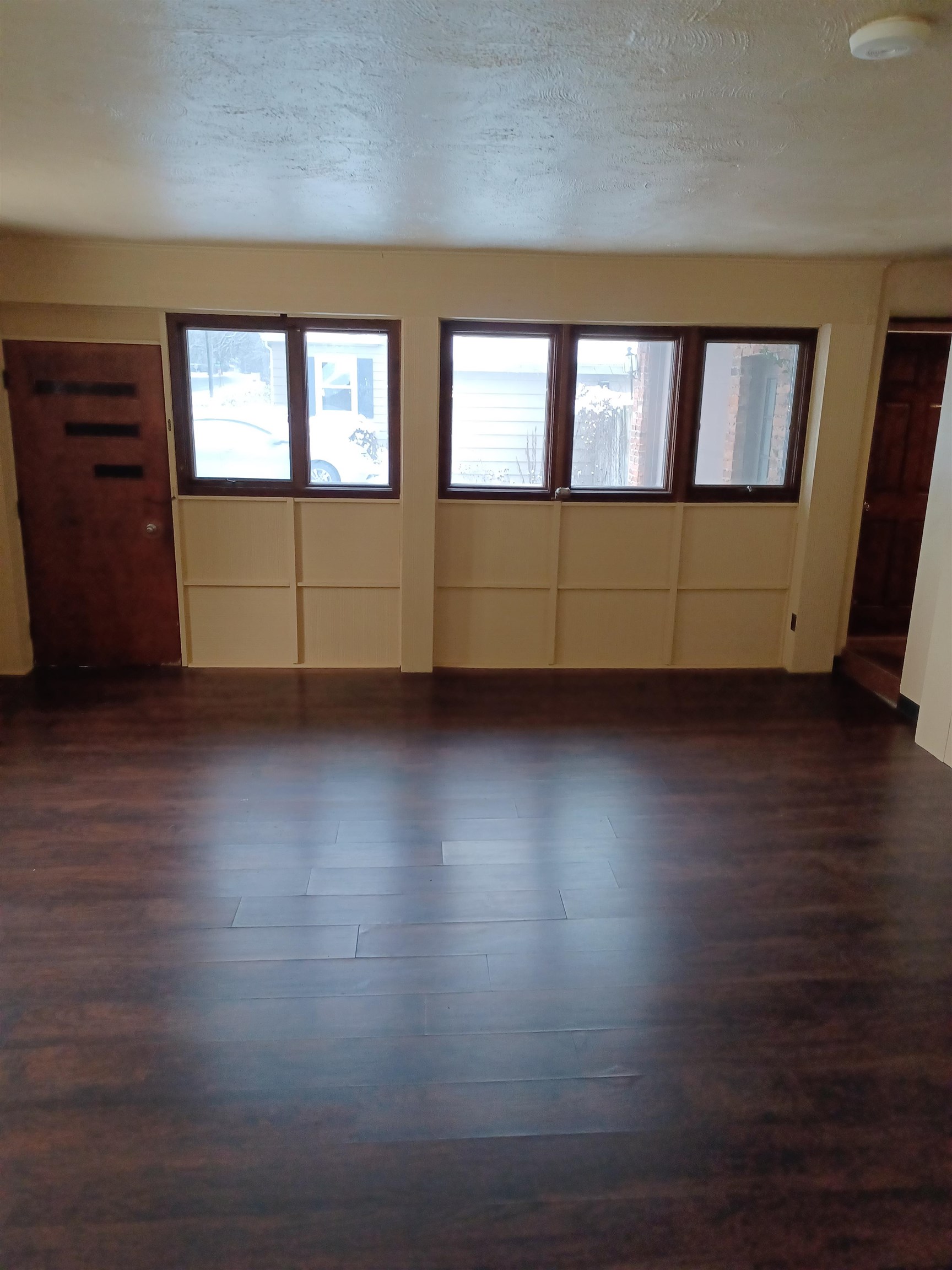 2002 Miller Road Flint, MI 48503 - Photo 19 of 50 50131415-50e27d7c-532f-4e2a-9779-e2f97bf88bfb.JPG