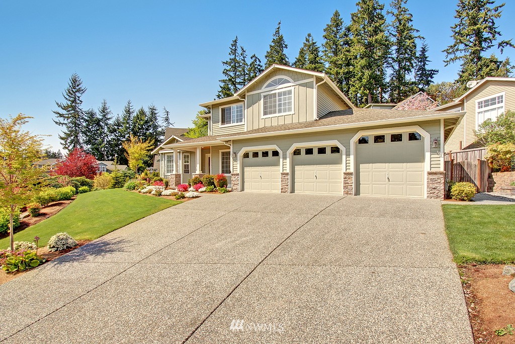 18026 69th Place West Edmonds, WA 98026 - Photo 2 of 20 Gallery Image 2