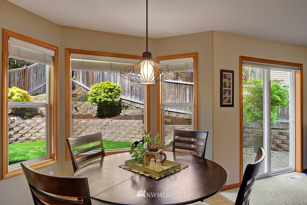 18026 69th Place West Edmonds, WA 98026 - Photo 9 of 20 Gallery Image 9