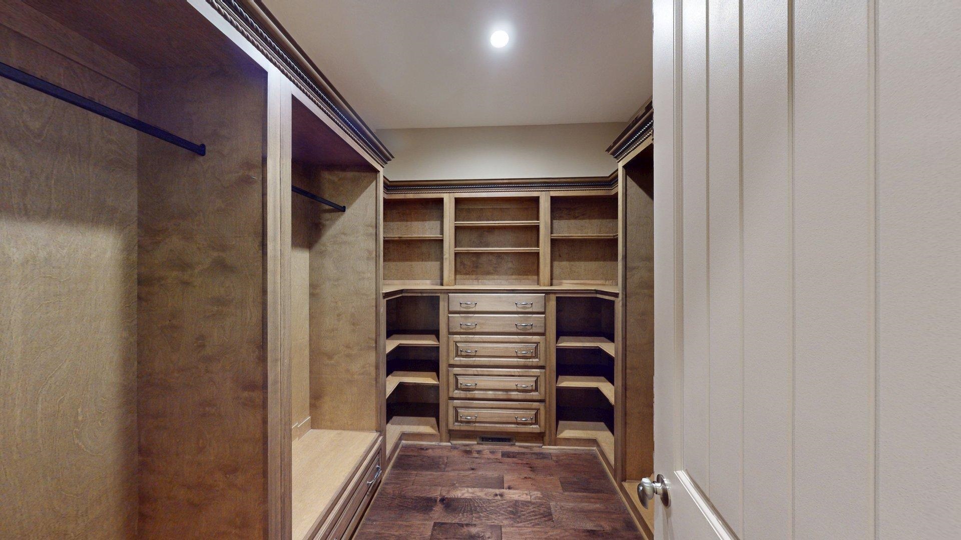 540 Breathtaking Loop Savannah, TN 38372 - Photo 14 of 40 a view of walk in closet with empty racks