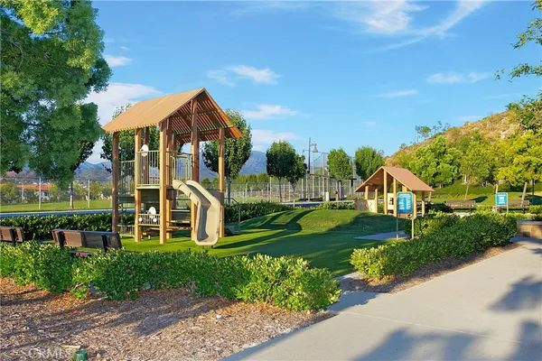 $1,850,000 | 22 Lark, Lake Forest, CA 92630