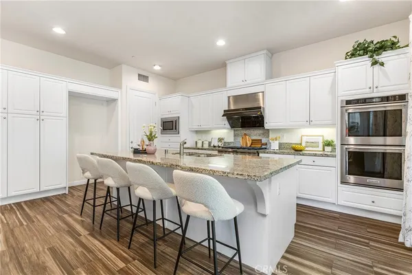 $1,850,000 | 22 Lark, Lake Forest, CA 92630