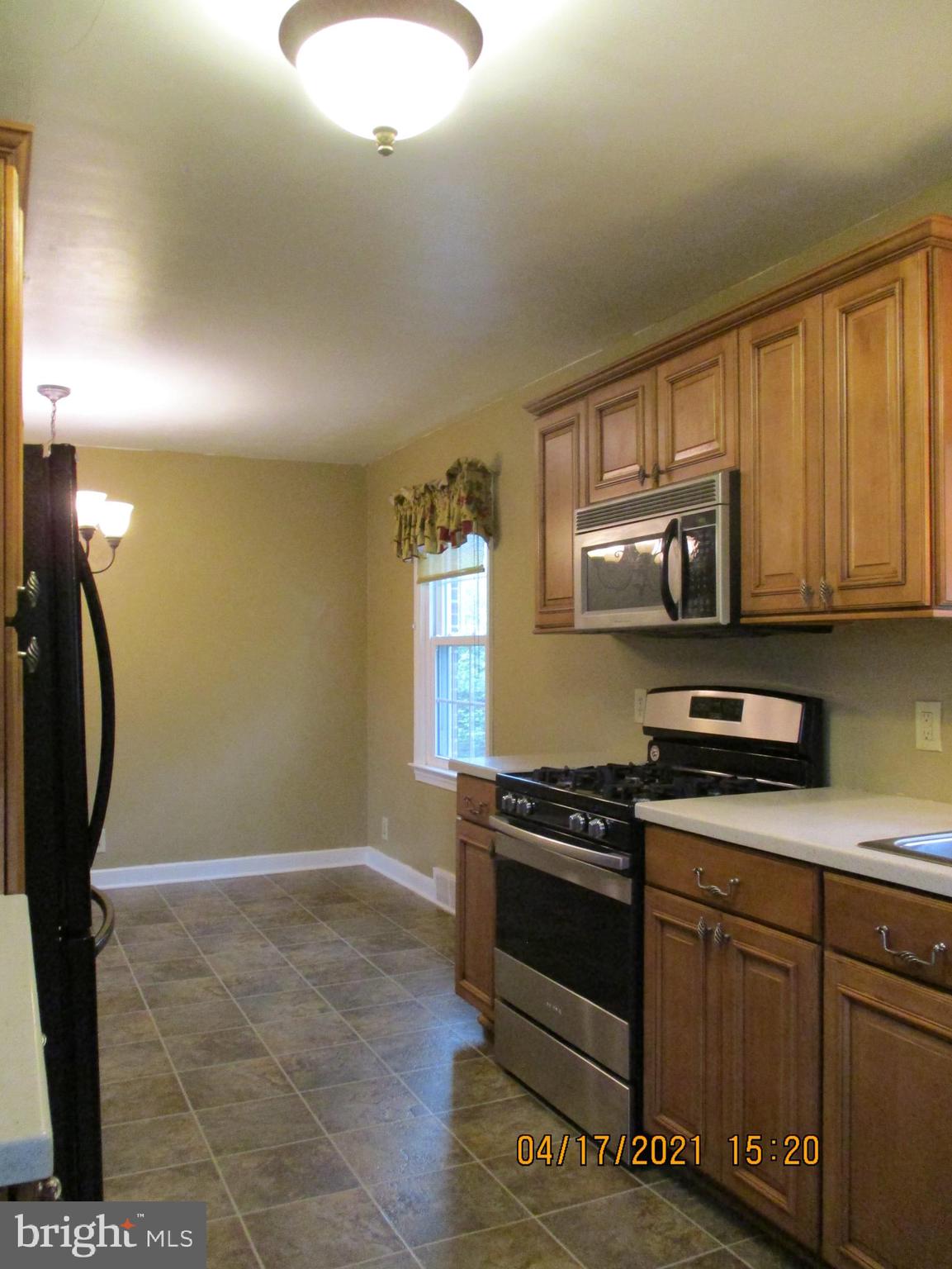 389 Waters Road York, PA 17403 - Photo 15 of 40