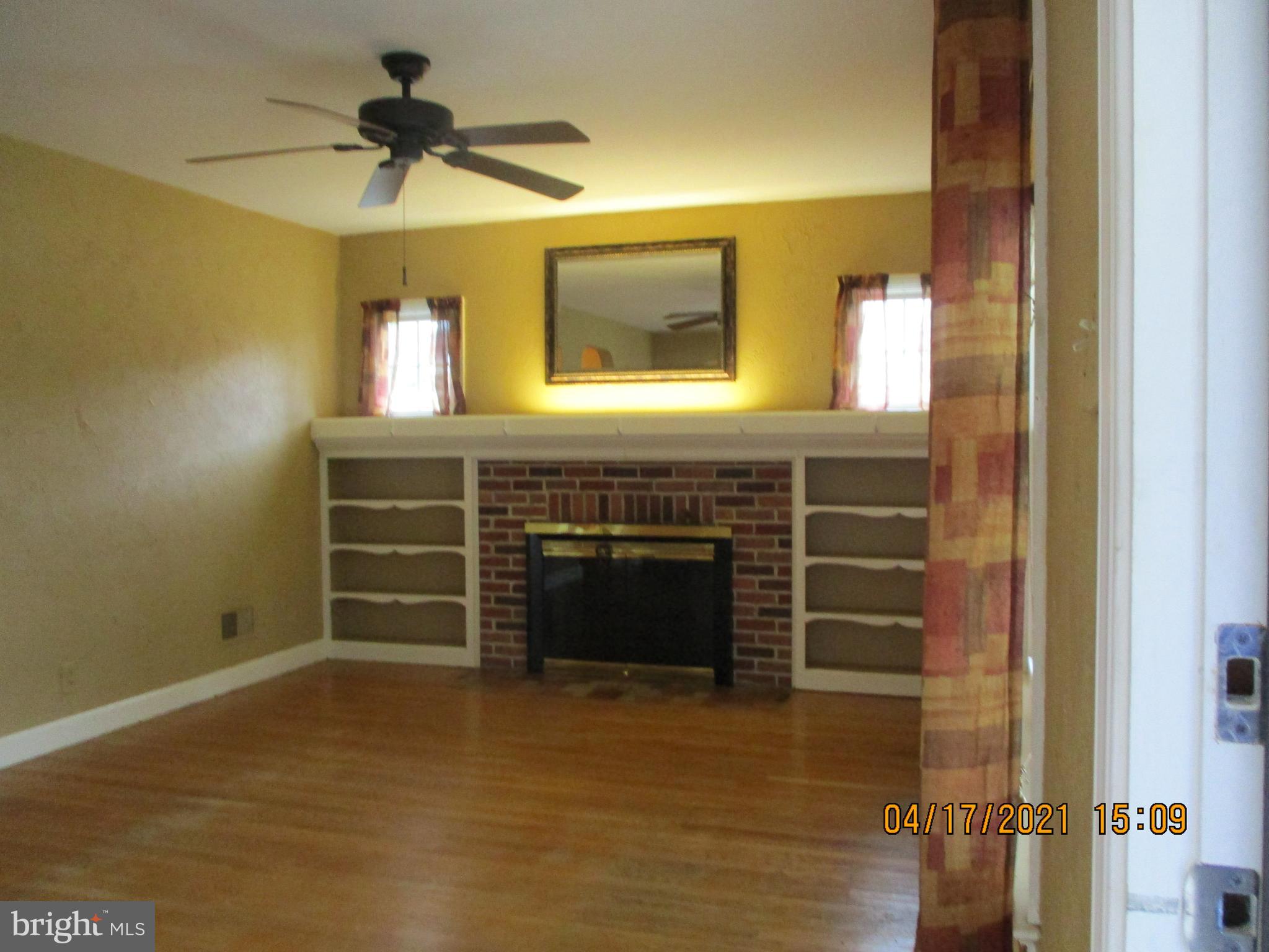 389 Waters Road York, PA 17403 - Photo 5 of 40
