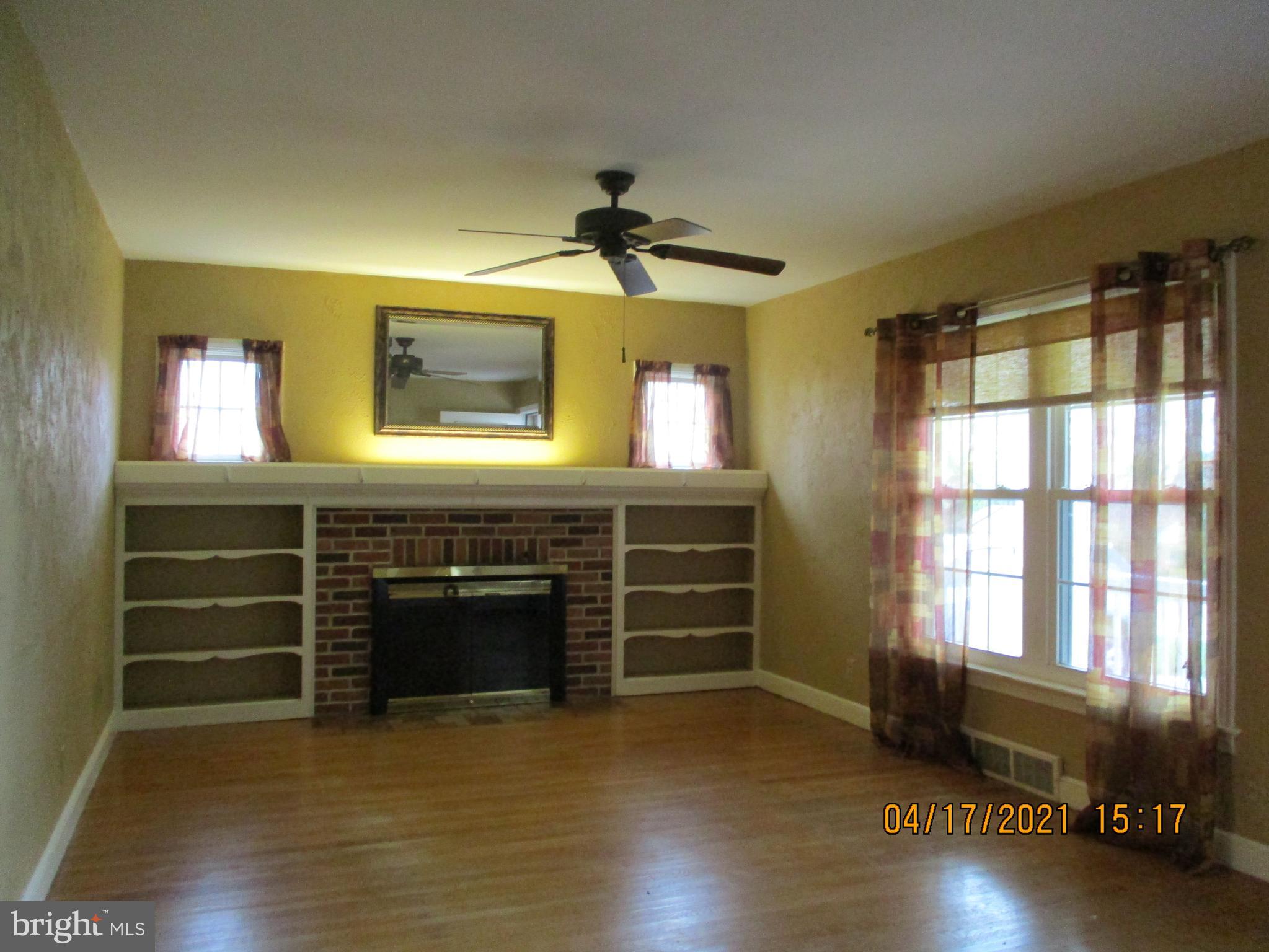 389 Waters Road York, PA 17403 - Photo 8 of 40