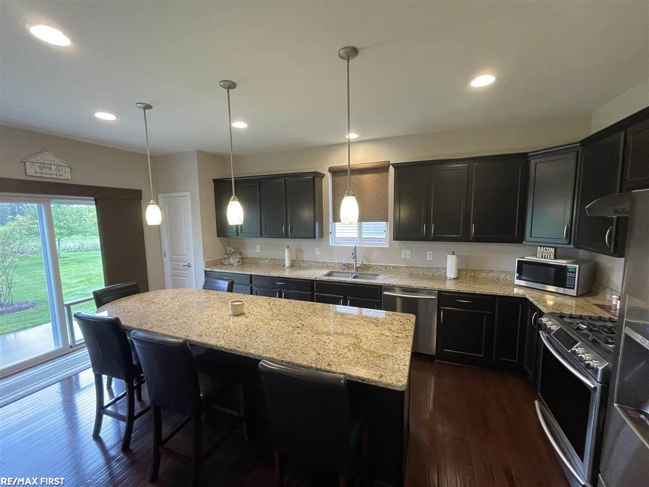 48295 Silver Lake Road Macomb, MI 48042 - Photo 10 of 41